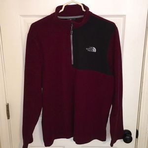 🏔Burgundy North Face Pullover🏔